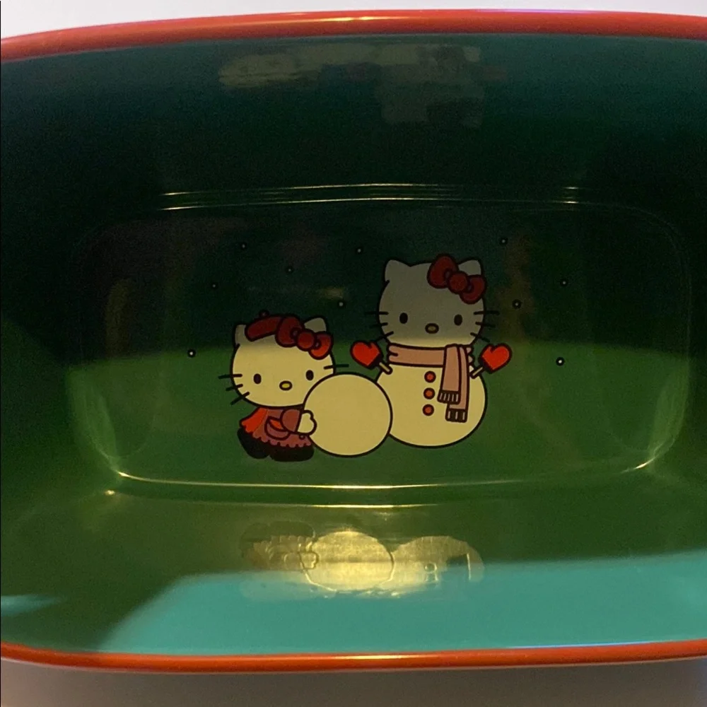 Hello Kitty Green Ceramic Baking Dish - Features design for the holiday season.